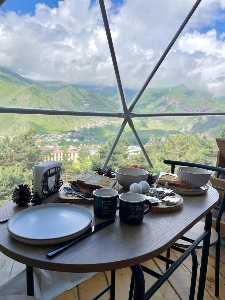 Elia Glamping Hotell Kazbegi Exteriör bild