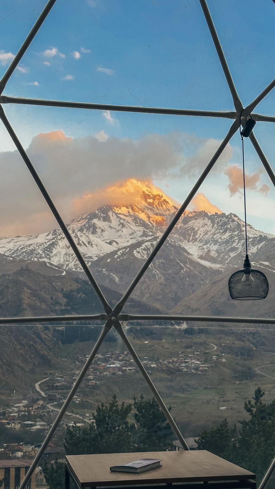 Elia Glamping Hotell Kazbegi Exteriör bild
