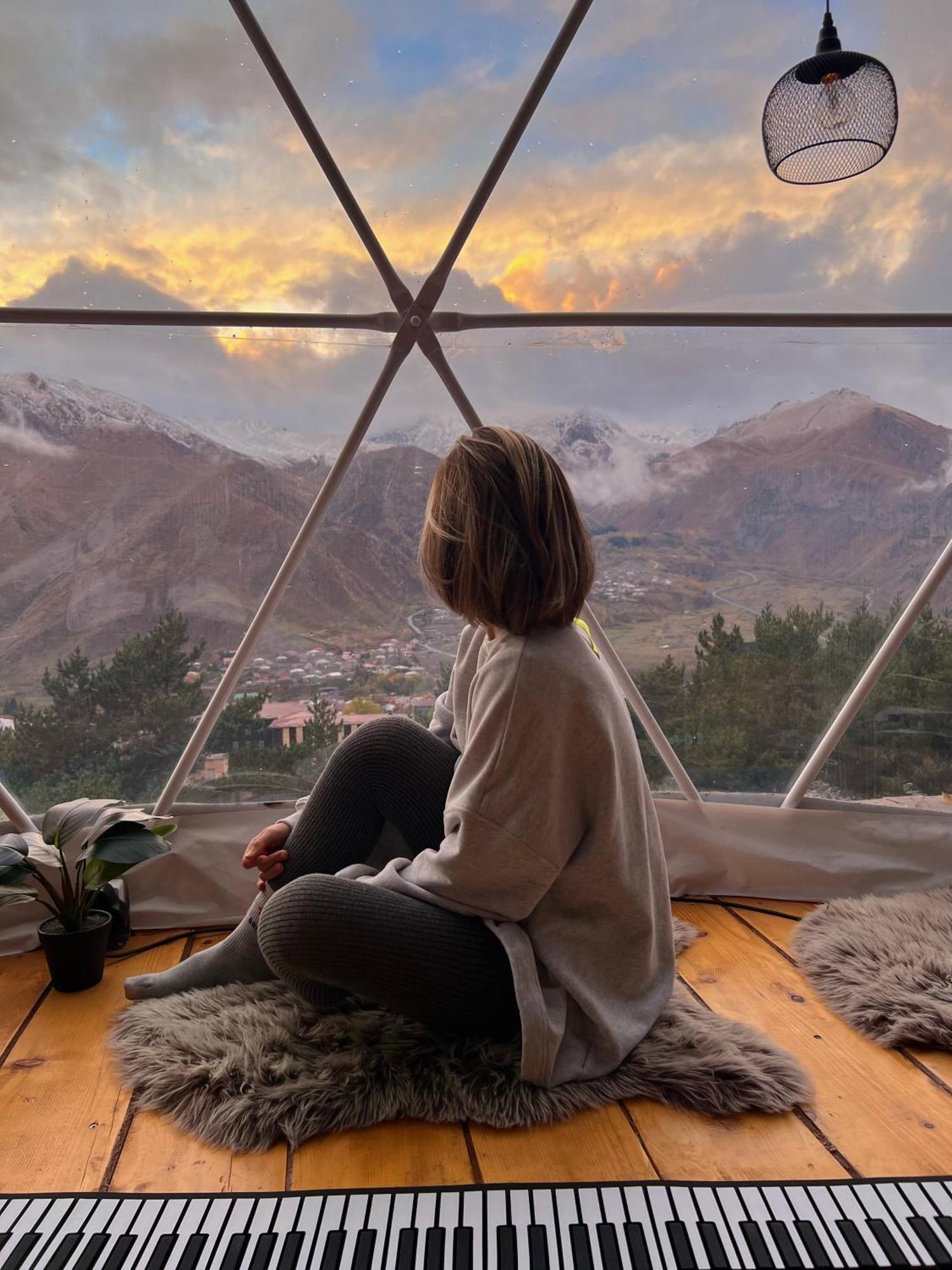 Elia Glamping Hotell Kazbegi Exteriör bild
