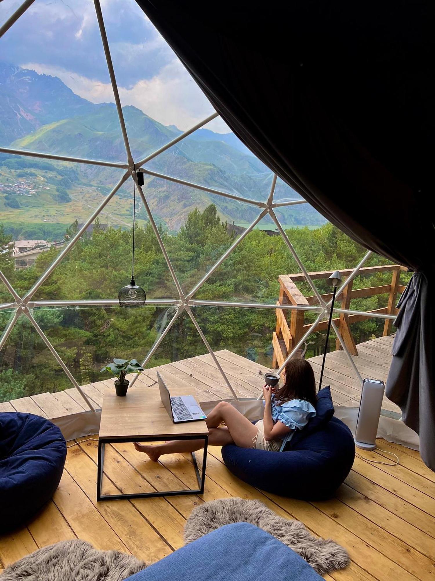 Elia Glamping Hotell Kazbegi Exteriör bild